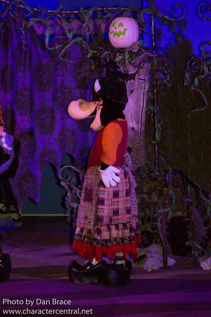 Minnie and Friends dressed as the Sanderson Sisters at Oogie Boogie Bash