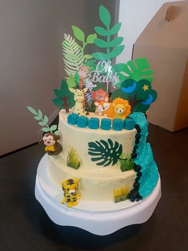 Cake by Trouble cakes