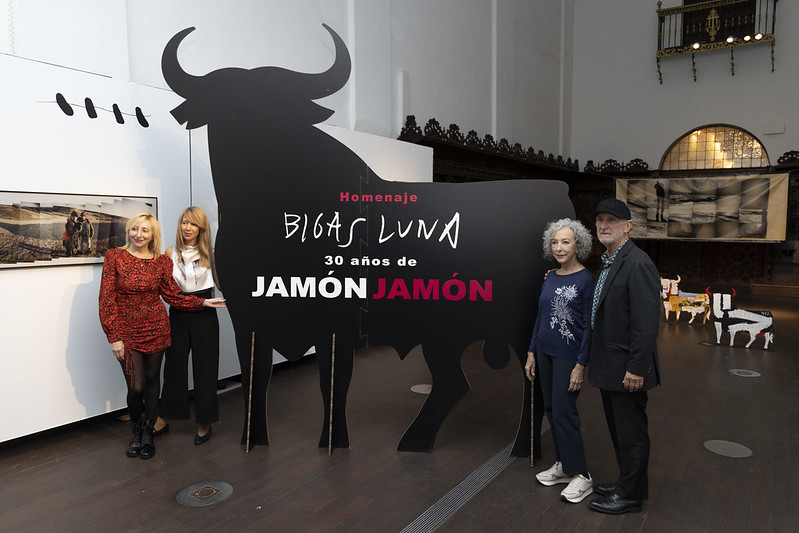 #67Seminci - Exposición '30 años de Jamón, Jamón'