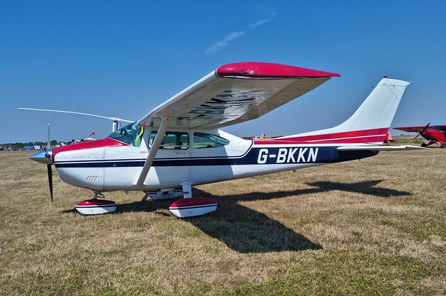 G-BKKN Cessna 182R Skylane