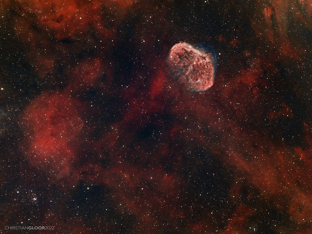 Crescent and Bubble Nebula
