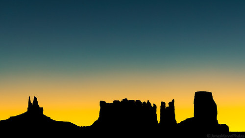 arizona utah monumentvalley navajonation tribalpark desert landscape sunrise nature beauty usa west southwest sky silhouette monumentvalleymesa jamesmarvinphelpsphotography
