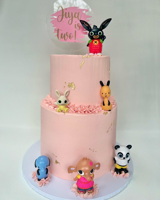 Cake by Cakes Of Kent