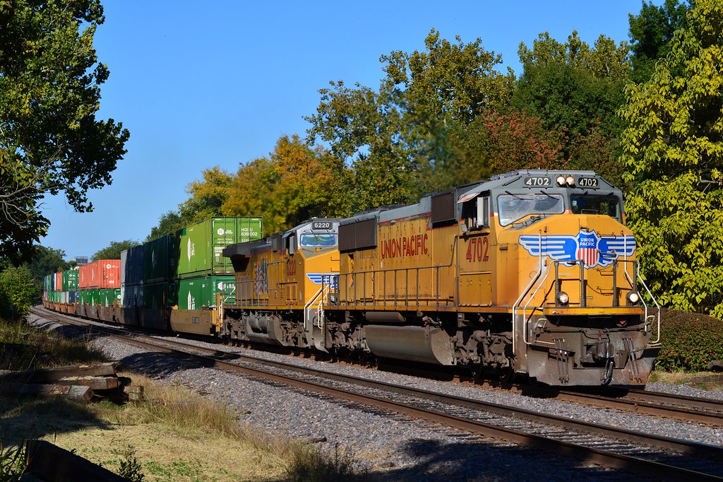 Stack Train Jpg Stack Train in the Suburbs | On the afternoon of October 9, … | Flickr