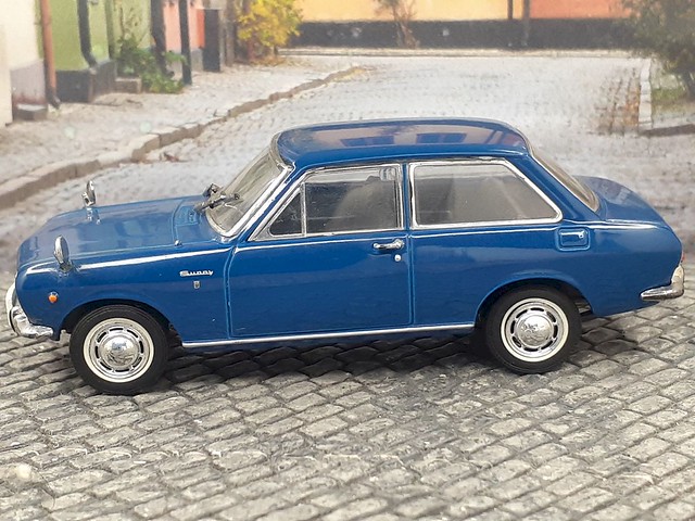 Nissan Sunny 1000 - 1966
