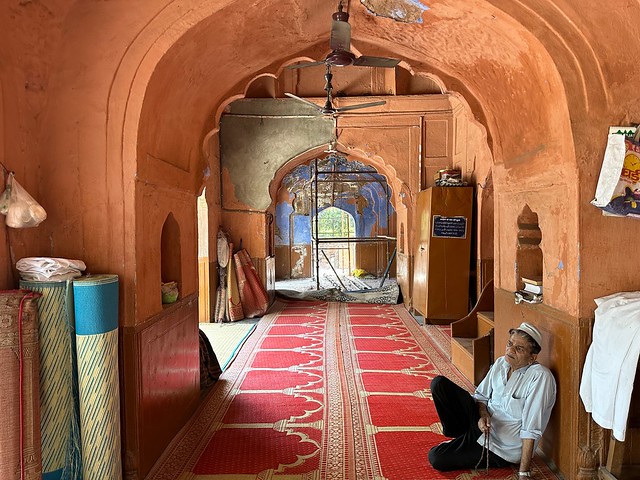 City Monument - Sunheri Masjid, Near Red Fort