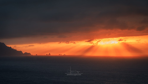 storm sunset loiba caboortegal costaartabra landscape ocean clouds ray