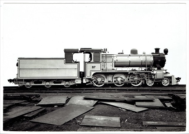 India Railways - Gaekwar's Baroda State Railway - GBSR 4-6-0 steam locomotive Nr. 97 (William Bagnall Locomotive Works 2855 / 1947)