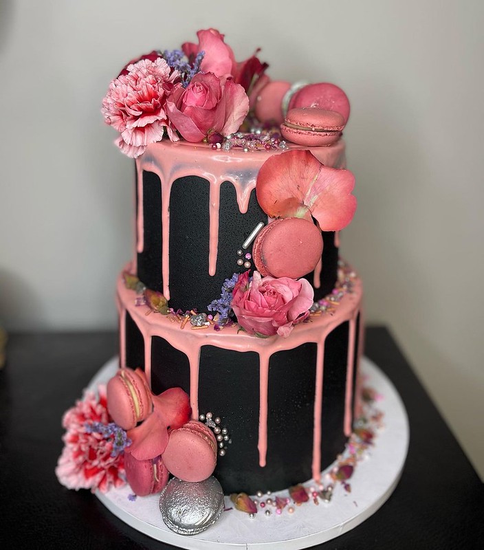 Cake by Key's Kreations