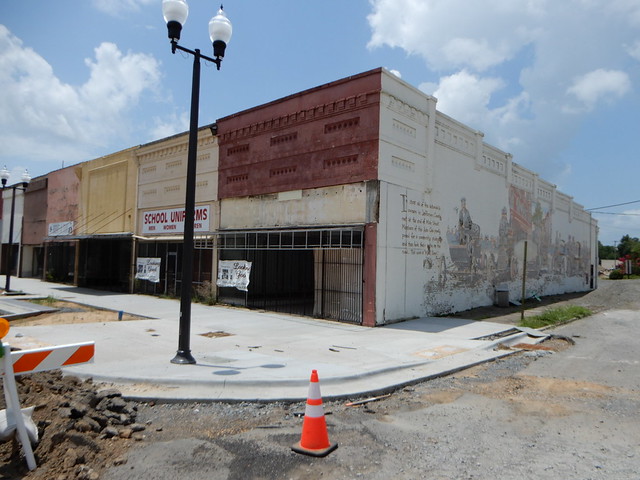 Online Multi-Property Commercial Real Estate Auction - Pine Bluff, AR