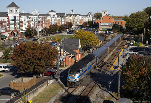 P891 at Gaithersburg by Fr8engineer, P891 departs Gaithersburg for Frederick, as seen from the classic view from atop the parking garage 