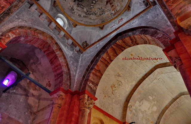 881 – Interior - Iglesia San Lorenzo – Zorita del Páramo (Palencia) – Spain.-
