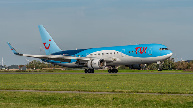 Tui Airlines Netherlands PH-OYI prb20-