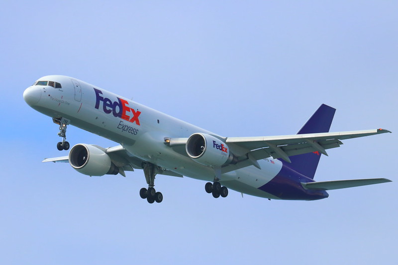 IMG_0866 FedEx Boeing 757, Pacific Airshow