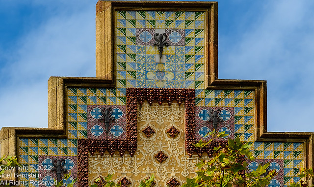 Barcelona Architecture and tiles - Fall 2022-7.jpg