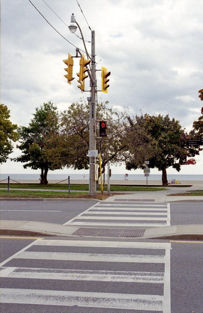 Lakeshore Road Crossing Oct 2022
