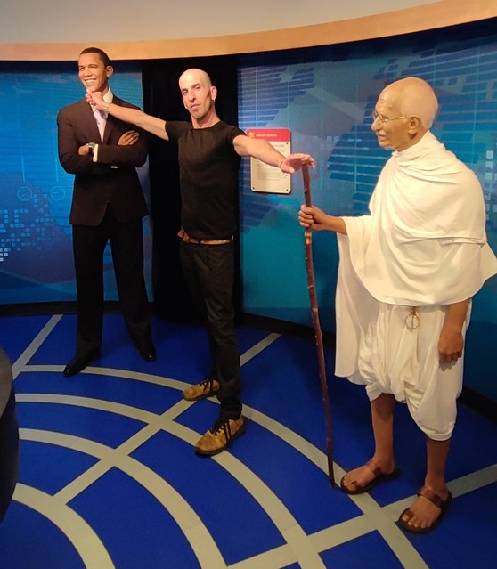 ברק אובמה מאהטמה גנדי מאדאם טוסו וינה ביקור סיור טיול במוזיאון השעווה טיול בוינה אסף הניגסברג אמנות במוזיאונים