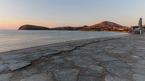 Fading Light - Evening Approaches (Romeikos Gialos Seafront Area - Myrina Town) (Lemnos - Greece) (Olympus OM-1 & leica Summilux 10-25mm f1.7 Zoom Lens)