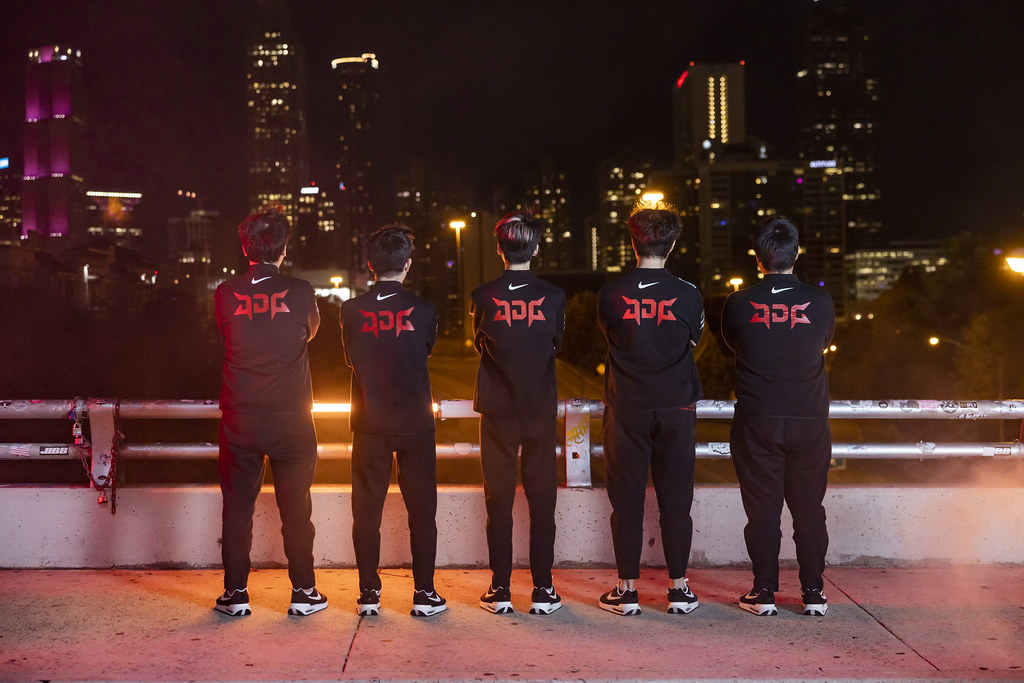 League of Legends World Championship 2022 - Semifinals Features