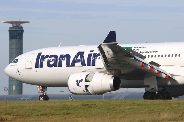 Iran Air هواپیمايی ملی ایران Airbus A330-243 EP-IJB