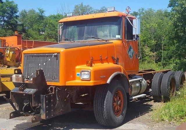Oswego County, NY 1996 Volvo WG64B dump-plow chassis - truck No. 118_1