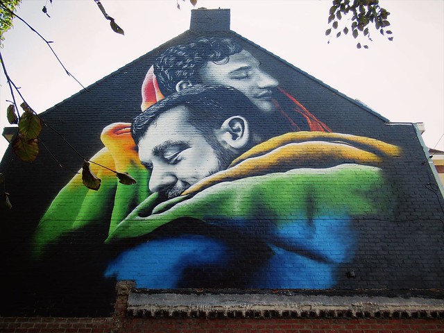 We all need a hug these days. Great #mural by @jonkmuur in #Ardooie. . #artdooie #jonkmuur #urbanart #graffitiart #streetartbelgium #graffitibelgium #urbexmural #urbanart_daily #graffitiart_daily #streetarteverywhere #streetart_daily #ilovestreetart #iger