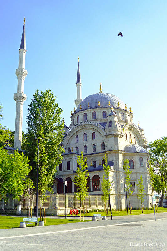 Мечеть Нусретие в Стамбуле