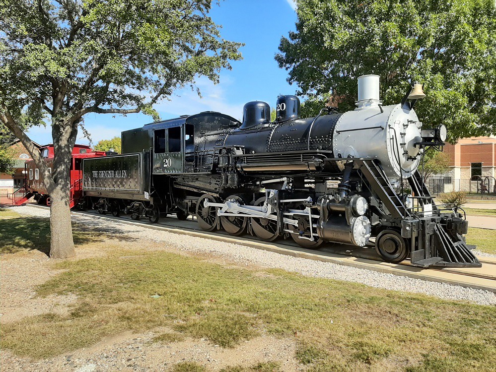 Cosmetically restored steam locomotive in Allen, TX