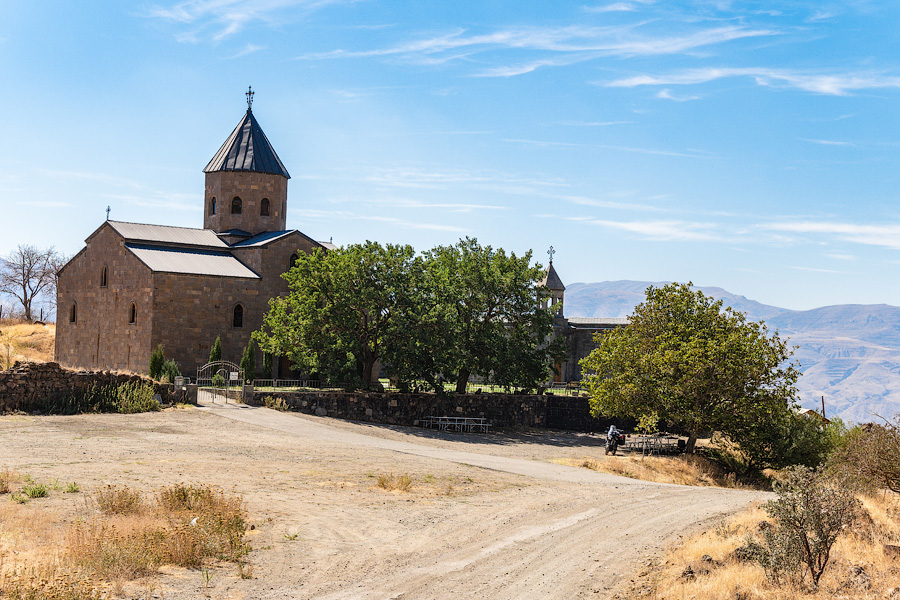 Монастырь Аркази С. Хач, Армения