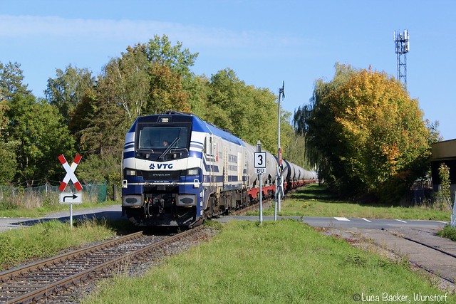 SRS/VTG 159 222 bei Wunstorf mit dem Laugezug.