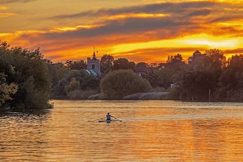 chiswick thames sunset london rowing uk andreapucci church riverside