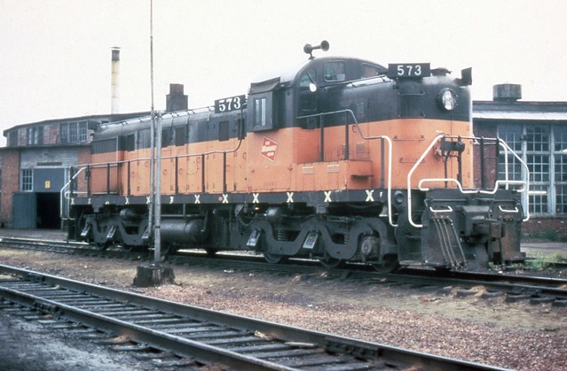 MILW RSD-5 #573 sits by the North La Crosse roundhouse