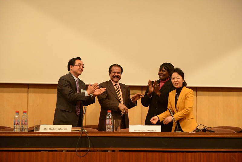 C - UNESCO057