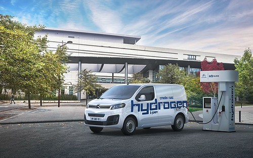 Stellantis vai produzir comerciais a hidrogénio em série