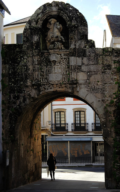 puerta Santiago