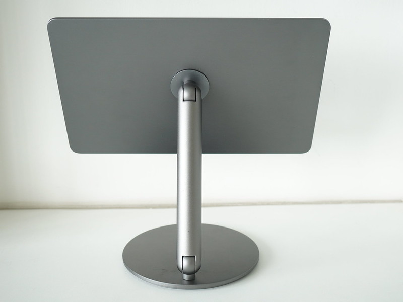 Benks Infinity Pro Magnetic iPad Stand - Back