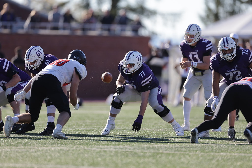 Wesleyan Amherst Football | Wesleyan Cardinals versus the Am… | Flickr