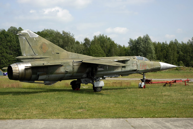 MiG23S 08 r EastGermanAF unmarked 060618 Finowfurt 1001