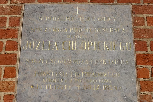 Poświęcenie mauzoleum gen. J. Chłopickiego na cmentarzu w Krzeszowicach (2)