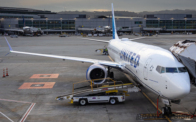 N37534 United Airlines Boeing 737-9 MAX@SFO 31Oct22