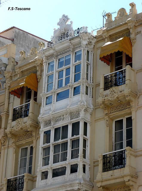 Arquitectura Modernísta en A Coruña. Calle Ferrol. Foto 1.