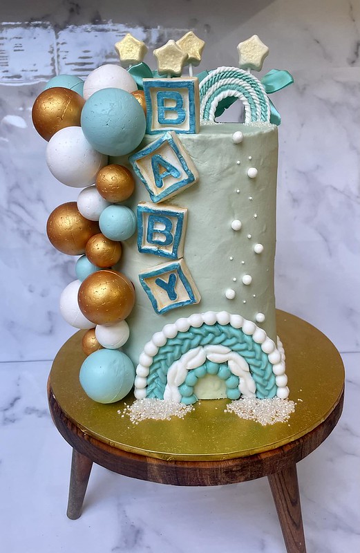 Cake by Aurora Cakes & Treats