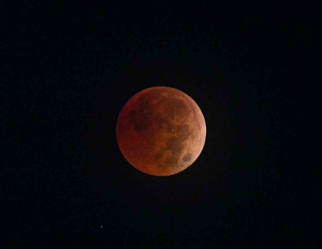 Maximal  Lunar Eclipse - Red