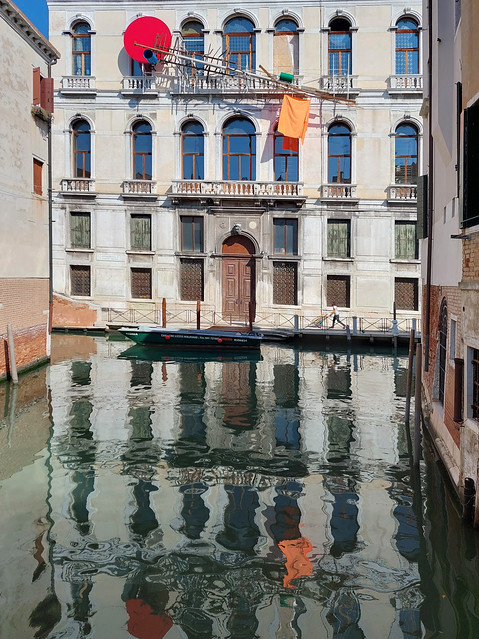 Venetian reflections bis