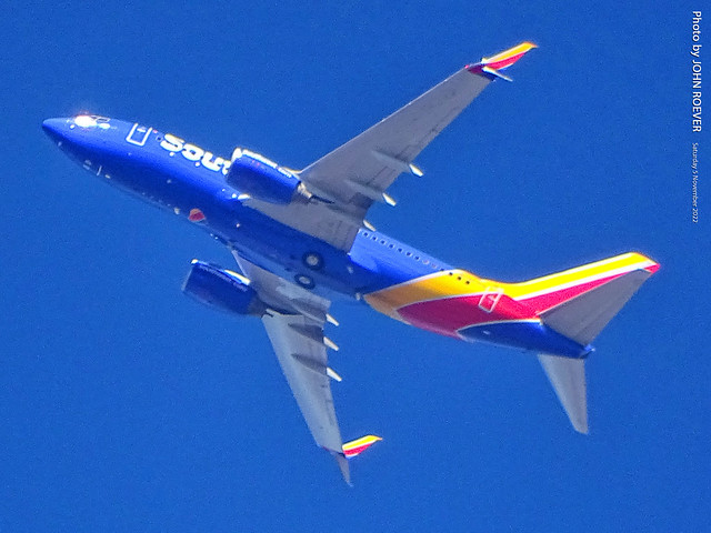 Southwest 737 (Kansas City to Dallas Love Field) flying over Platte County, 5 Nov 2022