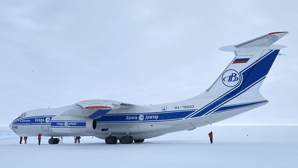 В Антарктиде построили аэродром для транспортных самолетов САМОЛЕТЫ,АВИАЦИЯ,ТРАНСПОРТ,АЭРОПОРТ