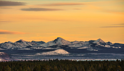 Snowy Absarokas at Sunset by wyojones, The Absaroka Mountains at sunset on a late October Evening as seen from near Lake Junction in Yellow