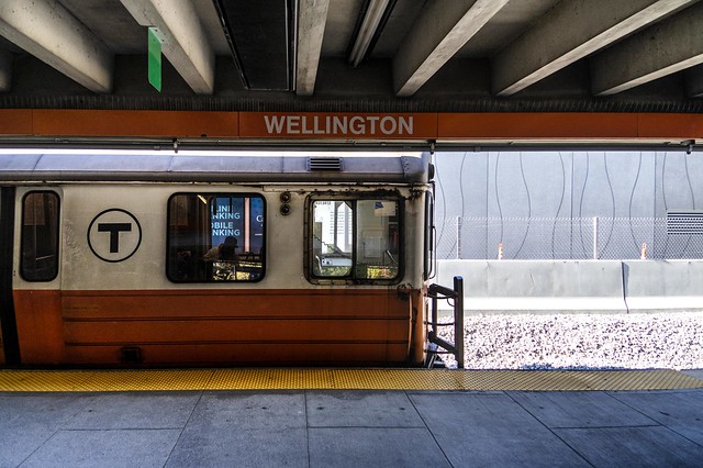 Railcar at Wellington Station
