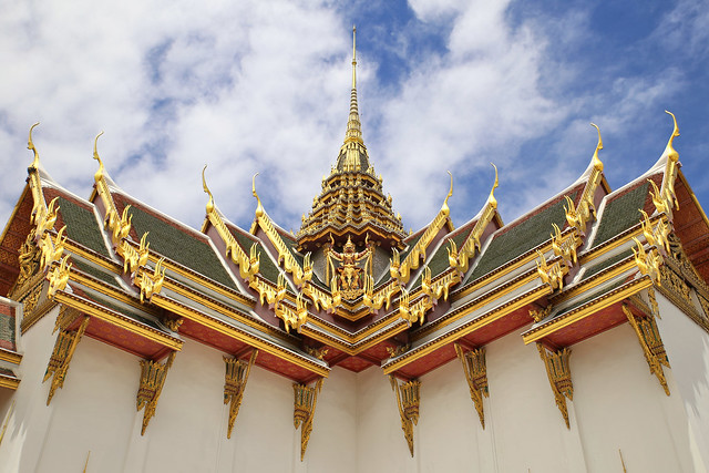 The Phra Thinang Dusit Maha Prasat is better known as the ‘grand spired hall‘