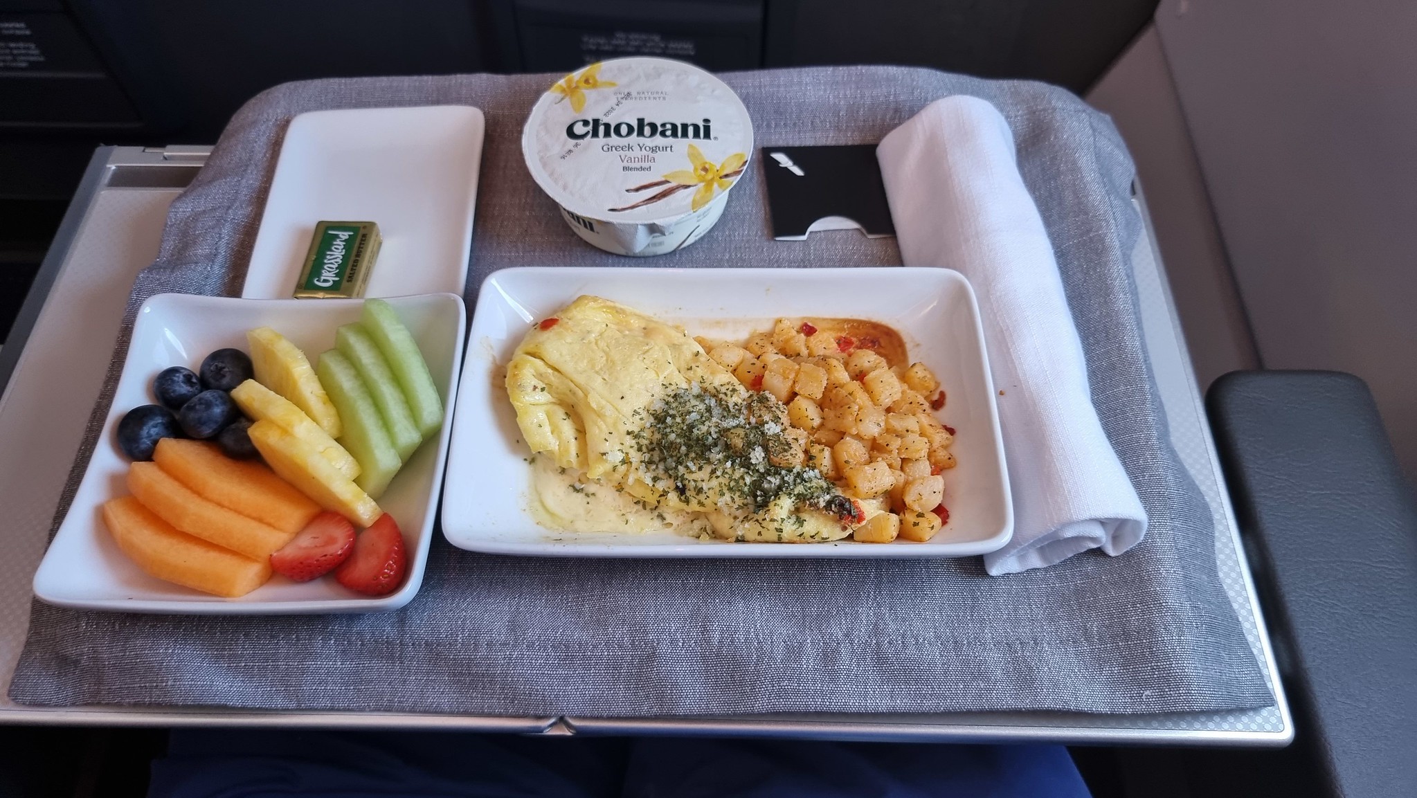 Breakfast on board the AA flight to Honolulu